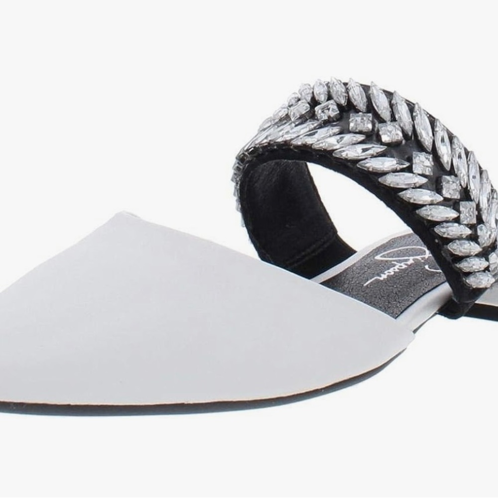 Jessica Simpson Women's Lavretta Shoe 8 black and white with gemstones